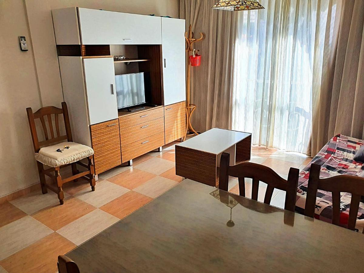 Apartamento Un Dormitorio En Benidorm Esterno foto