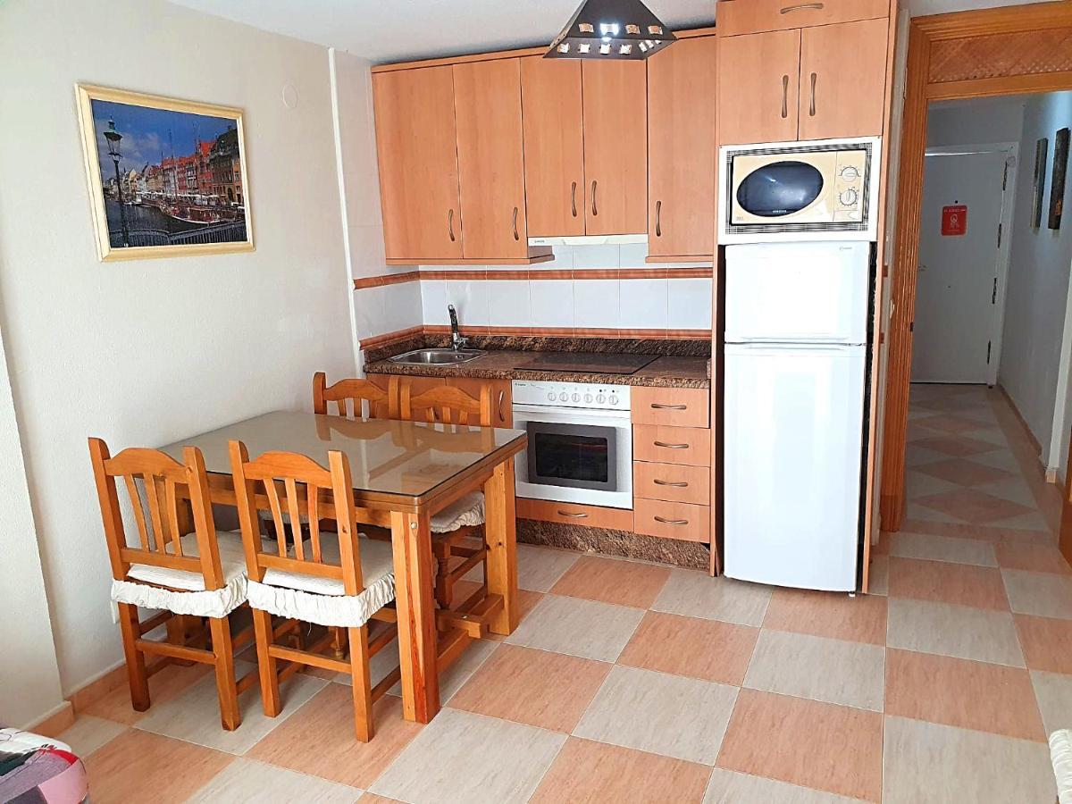 Apartamento Un Dormitorio En Benidorm Esterno foto