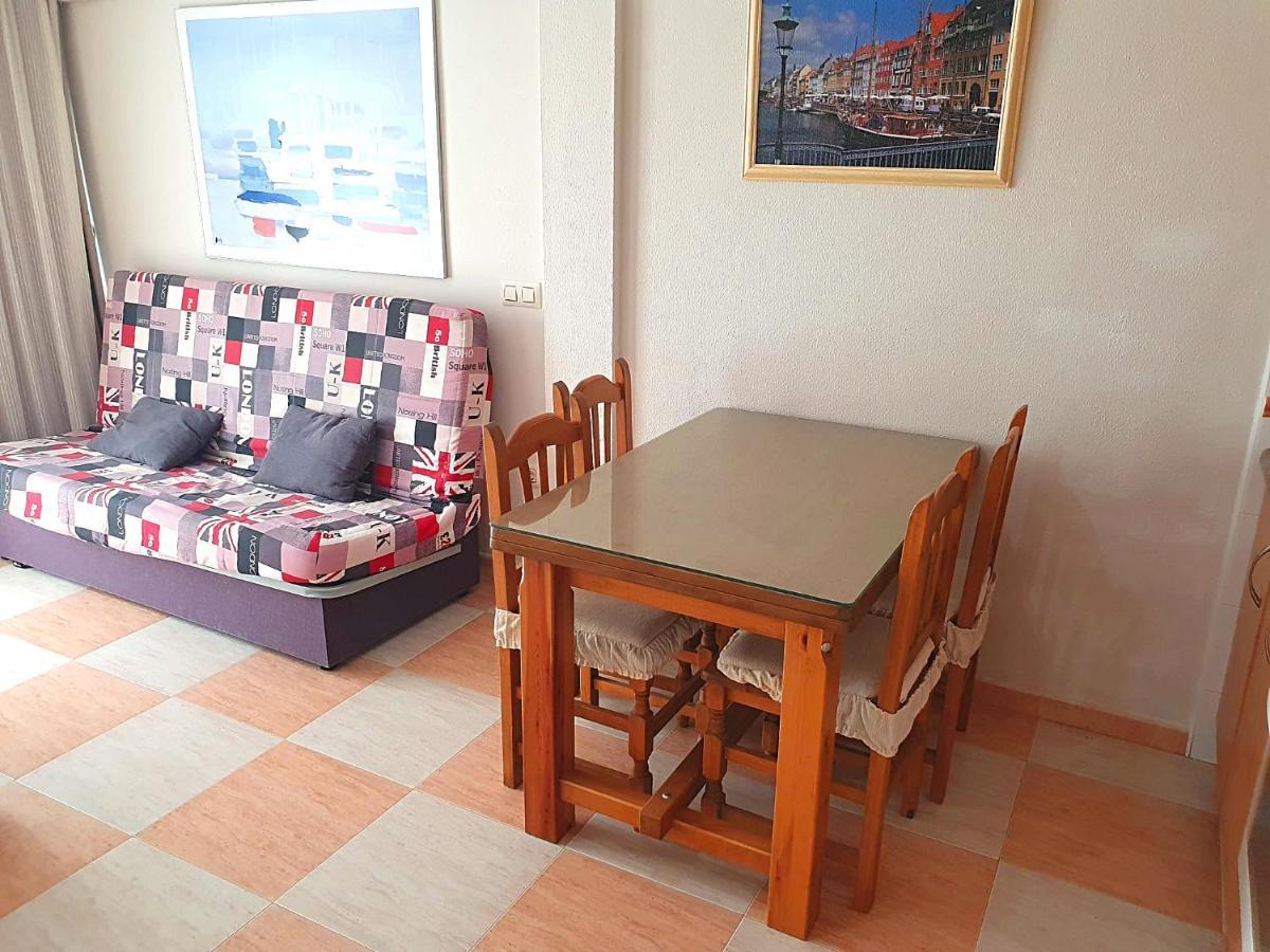 Apartamento Un Dormitorio En Benidorm Esterno foto