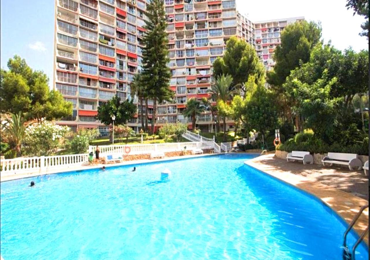 Apartamento Un Dormitorio En Benidorm Esterno foto